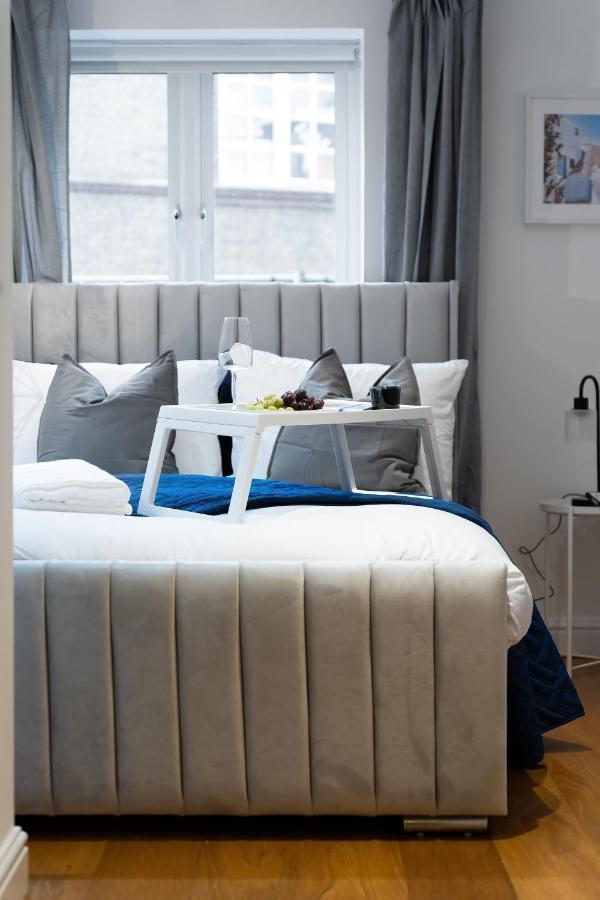 Chic 3 Bed Apartment Near London Bridge With Balcony Londres Exterior foto