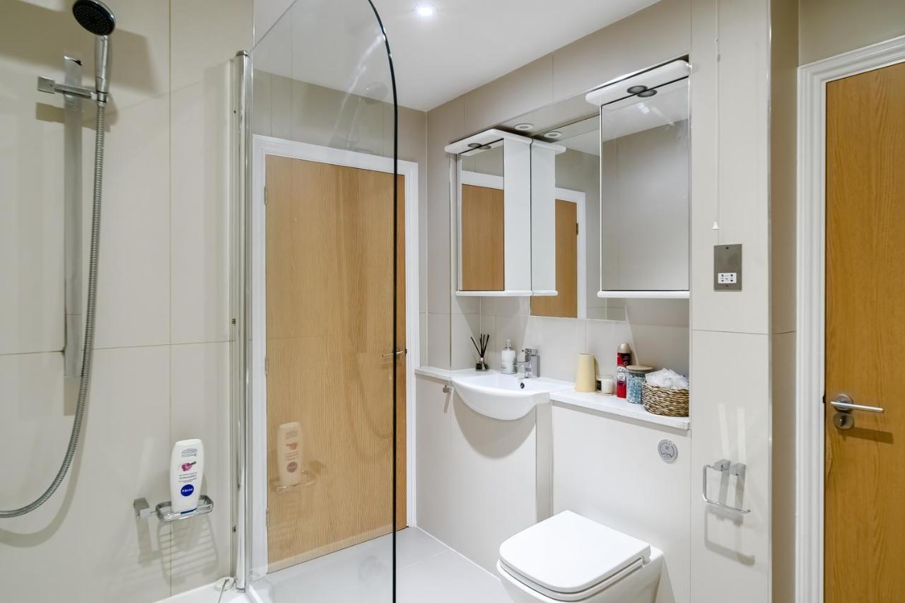 Chic 3 Bed Apartment Near London Bridge With Balcony Londres Exterior foto